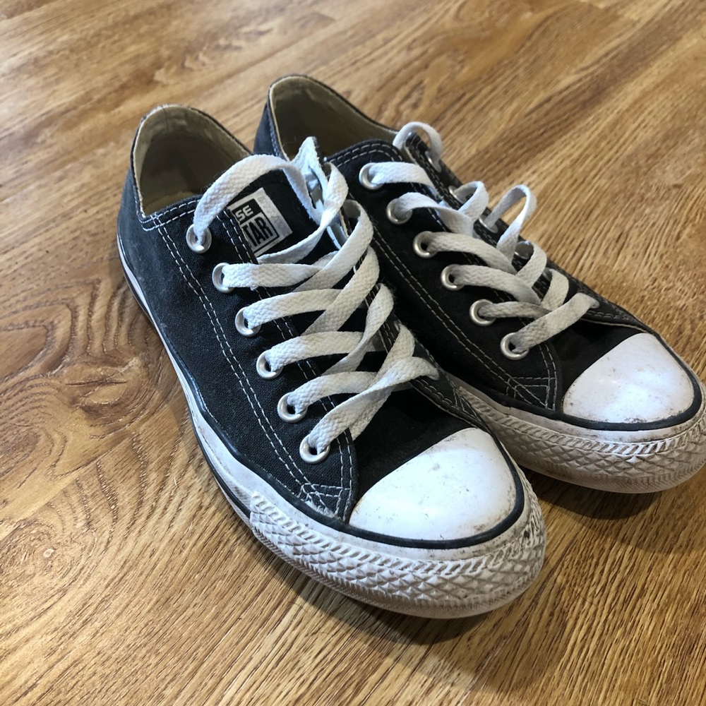 Black converse